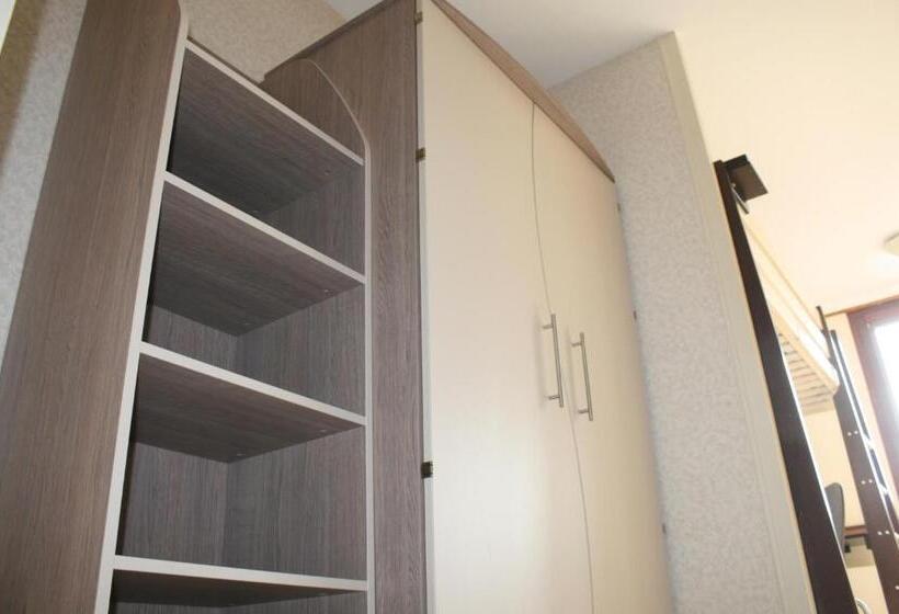 בית מלון כפרי Résidence Universitaire Lanteri