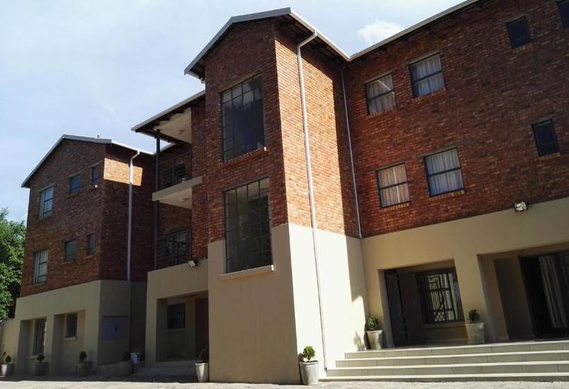 تختخواب و صبحانه Khamanzi Lodge