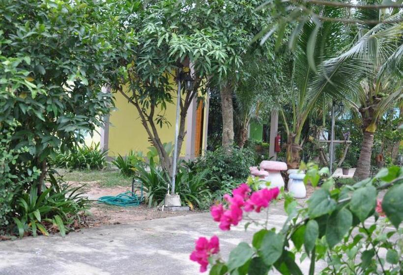Feel Good Resort