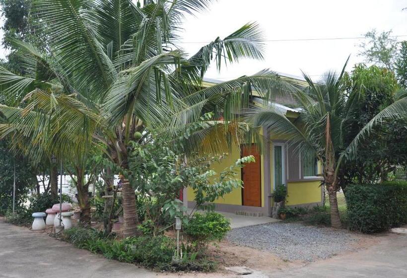 Feel Good Resort