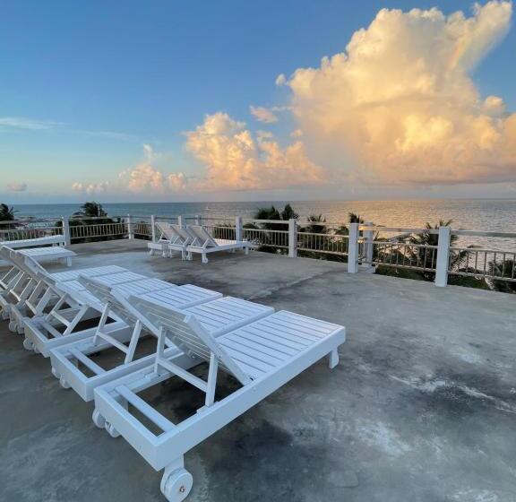 בית מלון כפרי Caye Caulker Beach