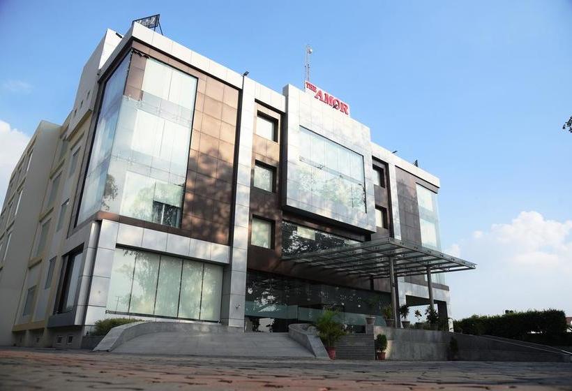 בית מלון כפרי The Amor