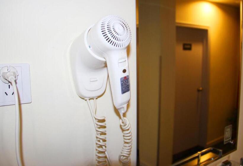 Iu Hotel Guangzhou Jingxi Nanfang Hospital Station