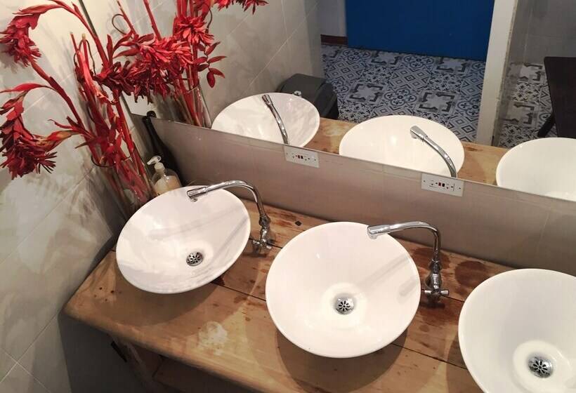 هاستل Casa La Bella Samaria Boutique