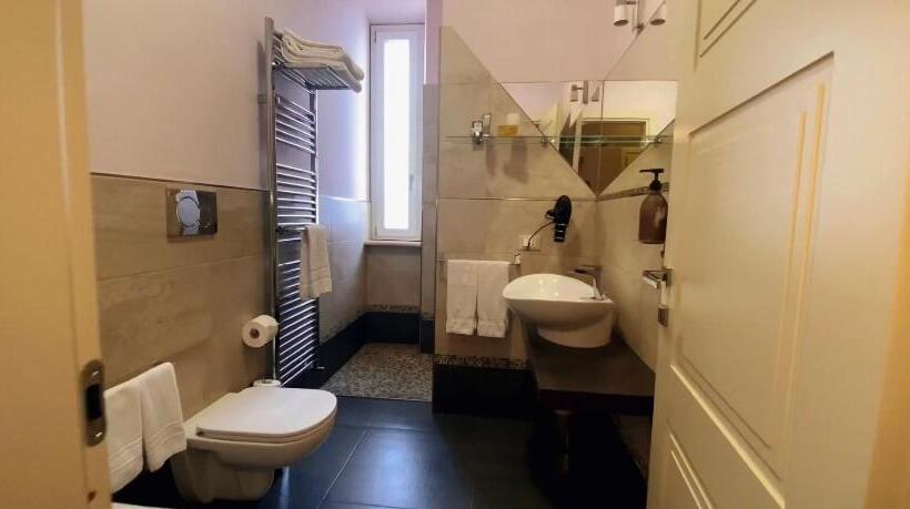 تختخواب و صبحانه Halex Room&food