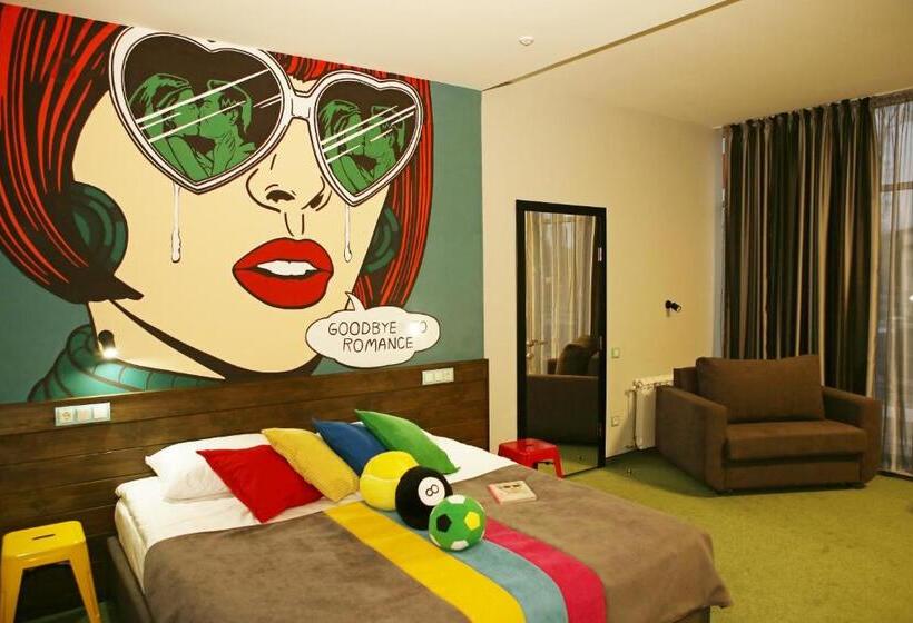 فندق Emigrand Art