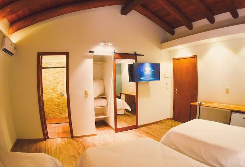 هتل Hostería La Bordona