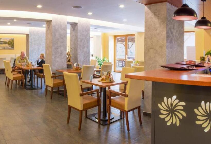 هتل &wellness Knížecí Rybník