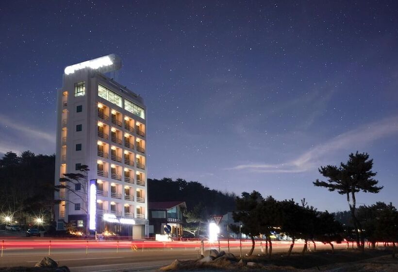 汽车旅馆  Yangyang Eight