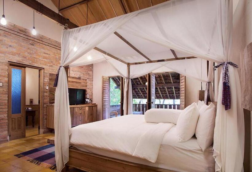 Desa Alamanis Resort Villa