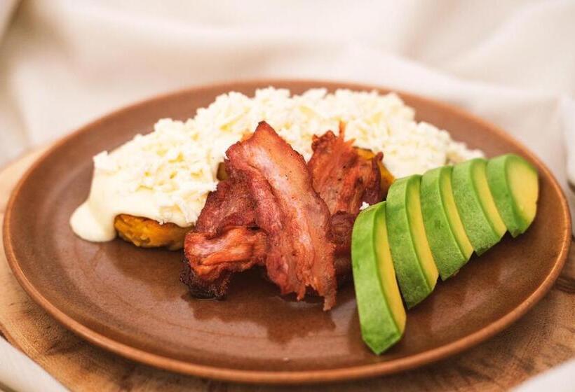 هتل Los Cristales