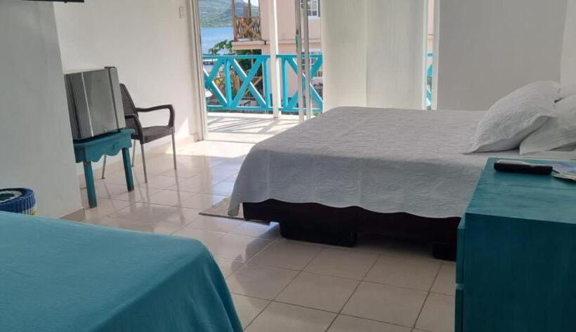 هتل Miss Francia´s Home