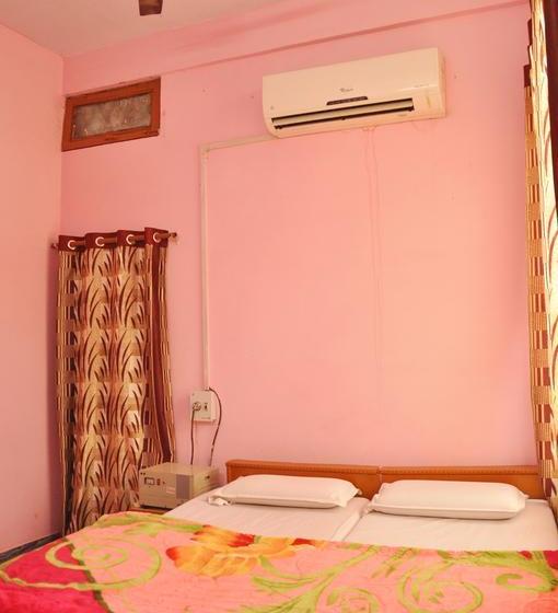 בית מלון כפרי Shri Mahant Guest House