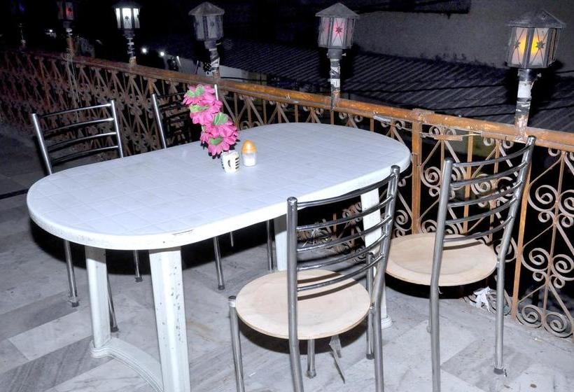 בית מלון כפרי Shri Mahant Guest House