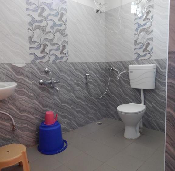 هتل Sri Silver Inn