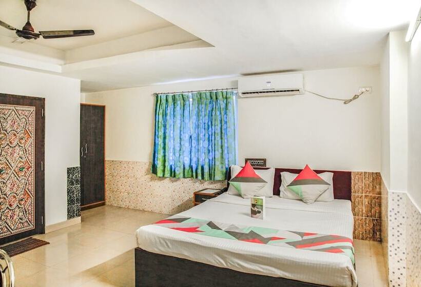 בית מלון כפרי Fabexpress Vinita Welcome