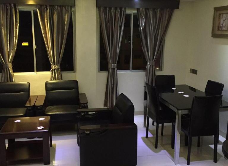 & Apartment Ambassador 3