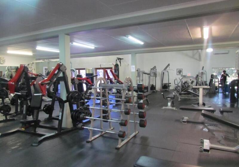تختخواب و صبحانه Hamiltons Lodge & Restaurant