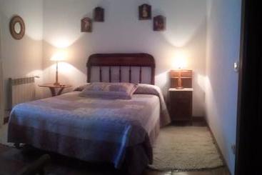 تختخواب و صبحانه Posada De Muño