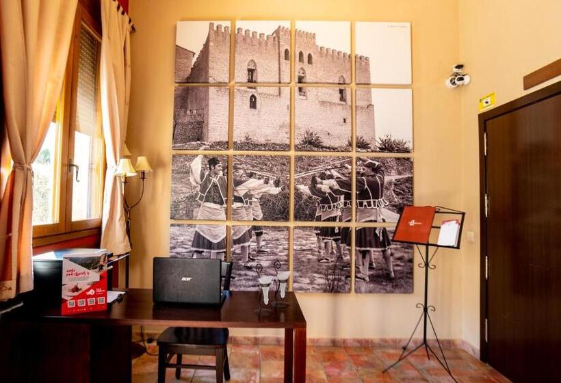 בית מלון כפרי Hostal El Guerrer