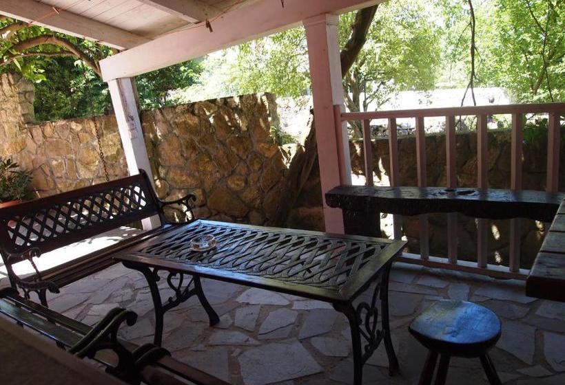 فندق Las Palmeras Celorio Llanes