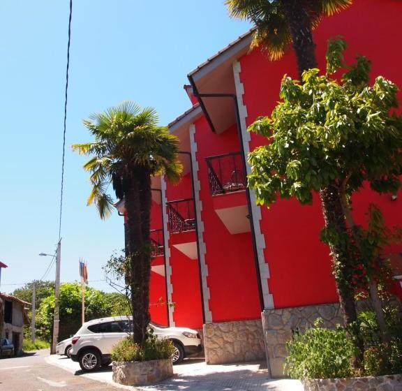 فندق Las Palmeras Celorio Llanes