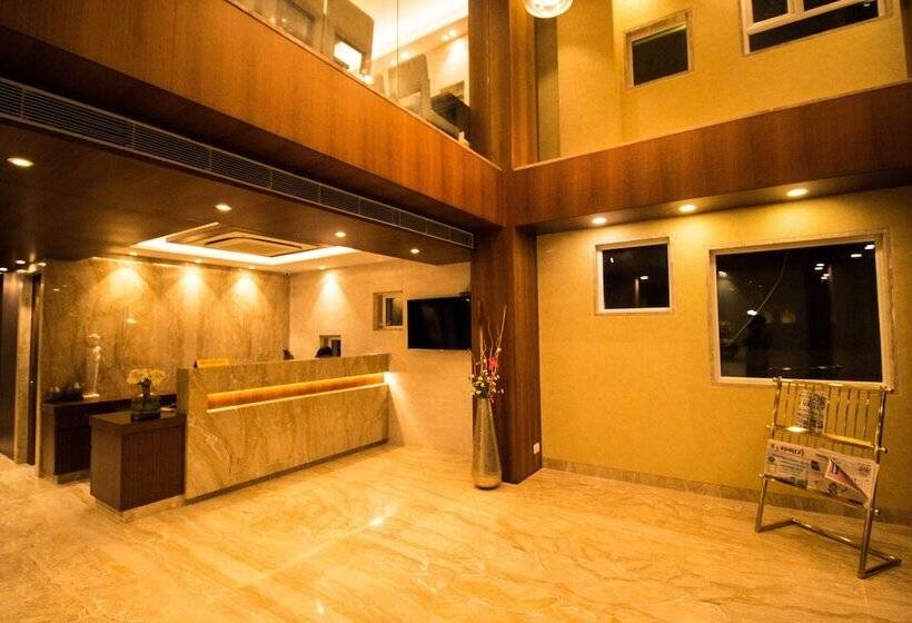 فندق The Maureen