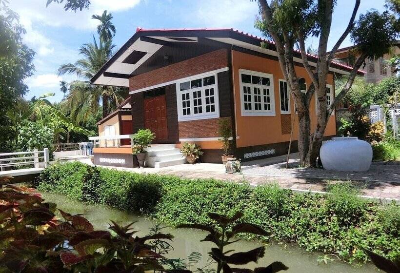 مُتل Meephawa Resort