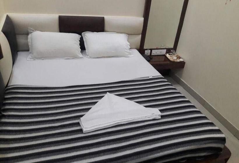 ホテル Crystal International