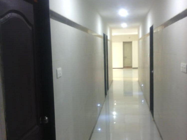 酒店 Dhruv Palace