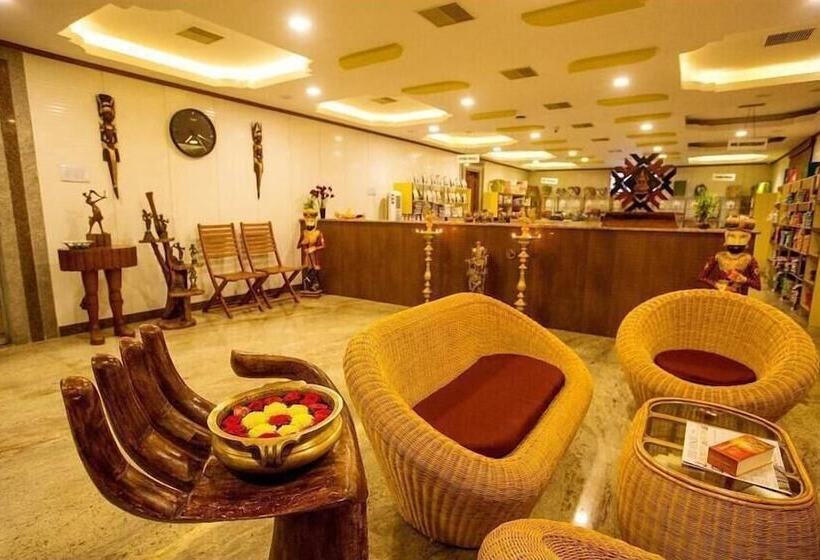 בית מלון כפרי Mayapuri Amira