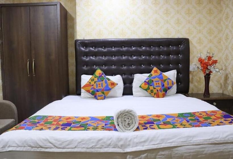 בית מלון כפרי Sarweshwary