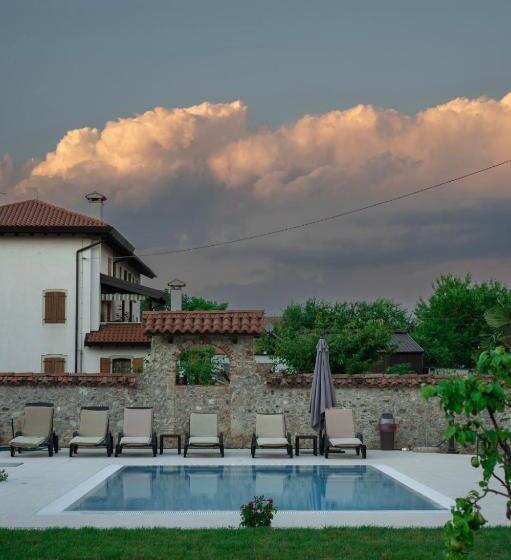 مبيت وإفطار Casa Pellis
