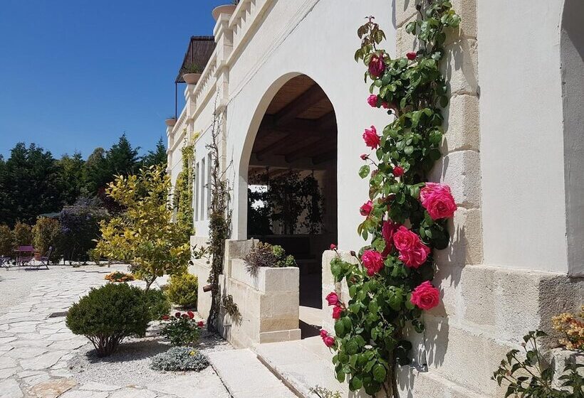 Bed and Breakfast Le Scuderie  Castello Monaci