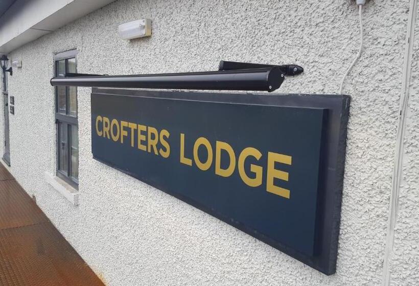Отель Crofters Lodge