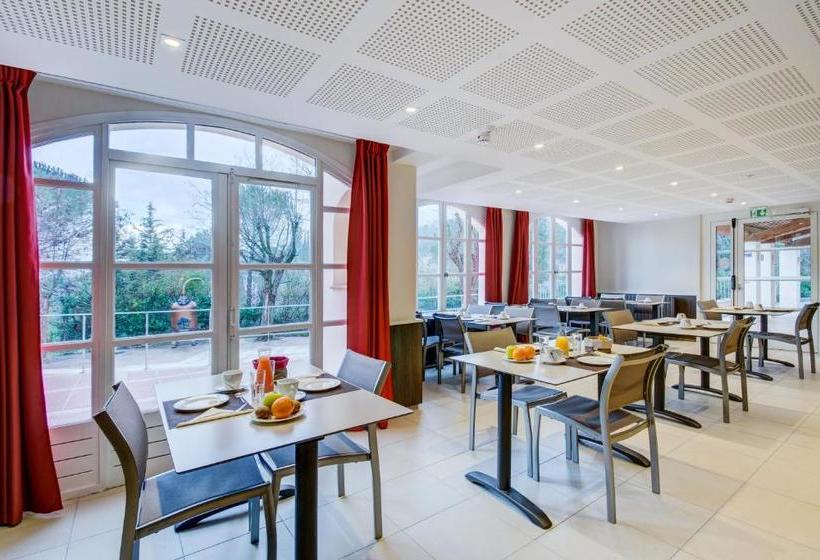 בית מלון כפרי Domaine La Tour Carrée