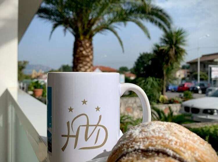 فندق Vallisdea