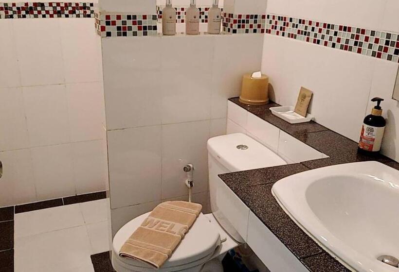 مُتل Greenfield Residence