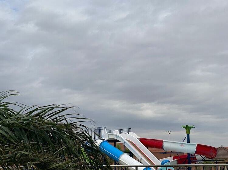 & Resort Golden Marina Yanbu