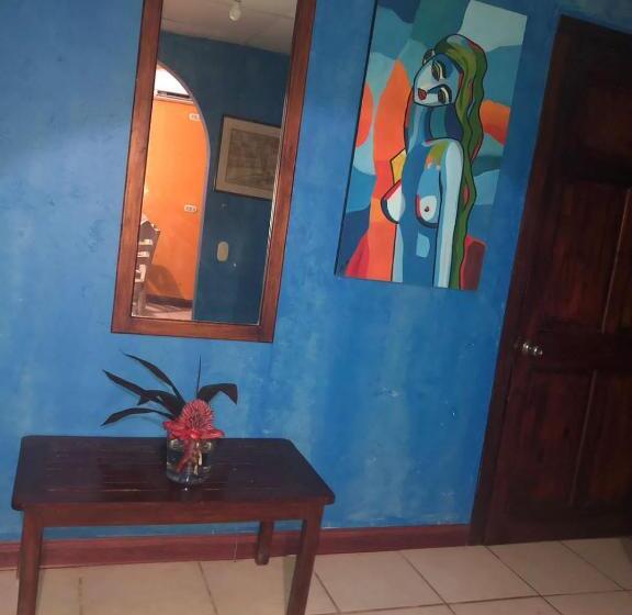 La Palapa Hut Nature Hostel