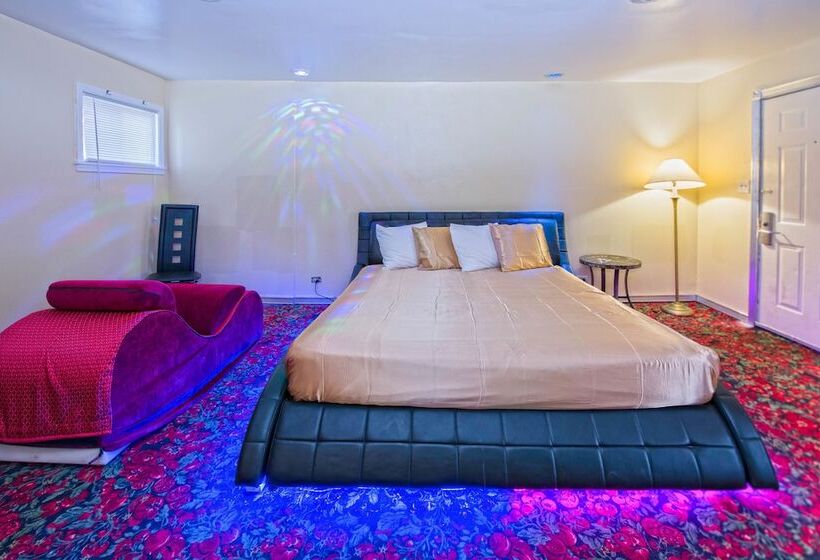 فندق على الطريق Presidential Inn & Suites