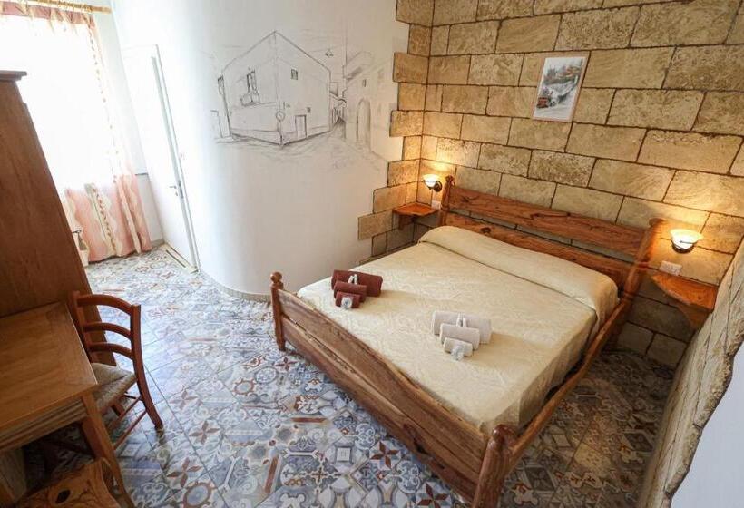 مبيت وإفطار Antico Borgo Marchese