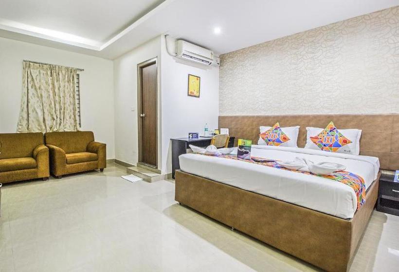 בית מלון כפרי Fab 4 Seasons Silk Board