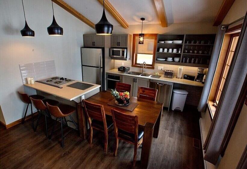 استراحتگاه Chalets Lac à La Truite