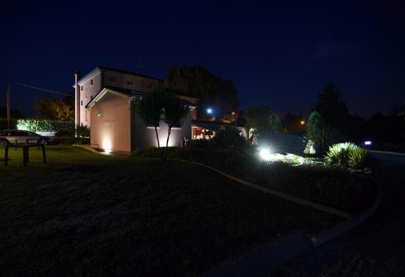 مبيت وإفطار Agrialloggi La Palazzina