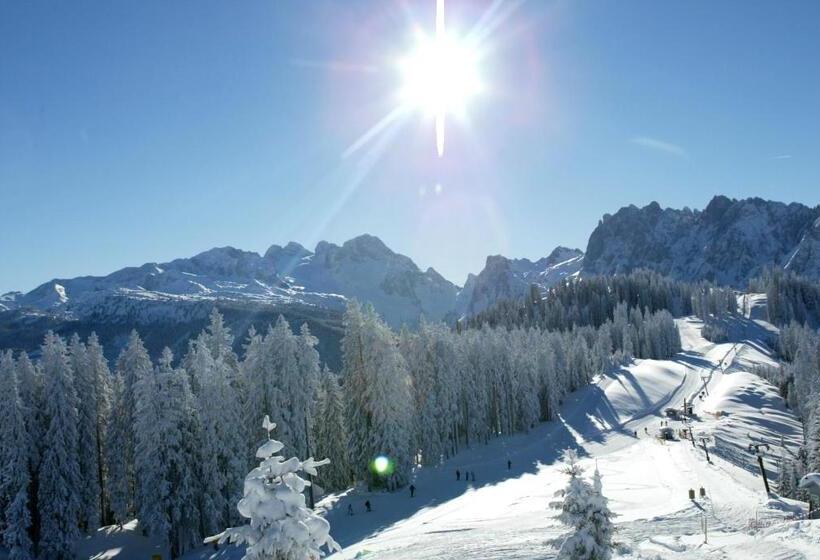 Dachstein West Hotel Gmbh Kirchenwirt Russbach