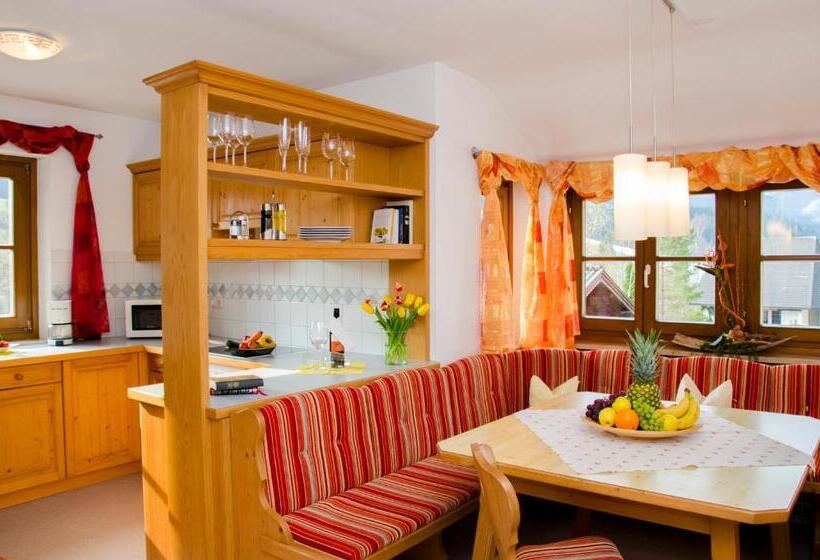 Dachstein West Hotel Gmbh Kirchenwirt Russbach