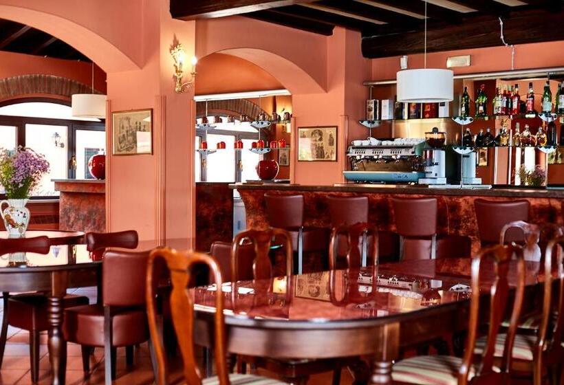 فندق Albergo Trattoria Il Leone