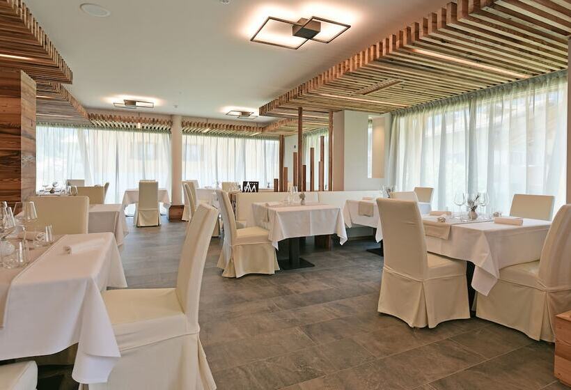 هتل Dolomeet Boutique