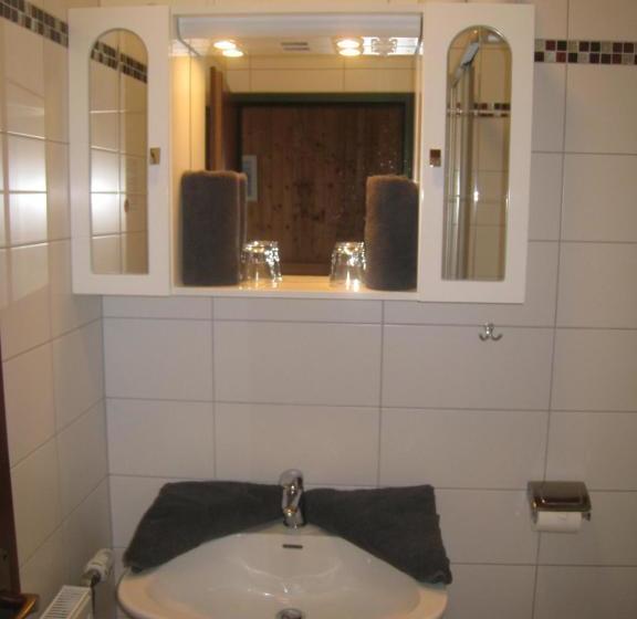 ホテル Gasthof Strobl Waldfrieden Garni